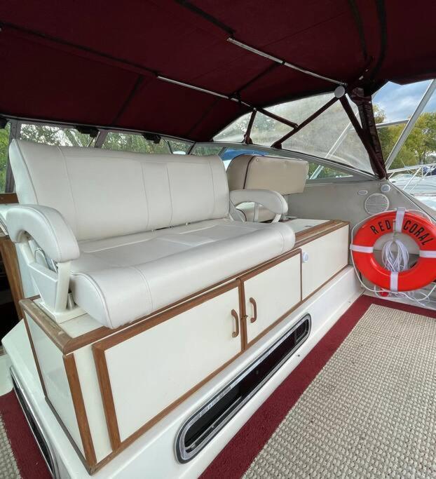 Private Yacht On Catskill Creek Extérieur photo