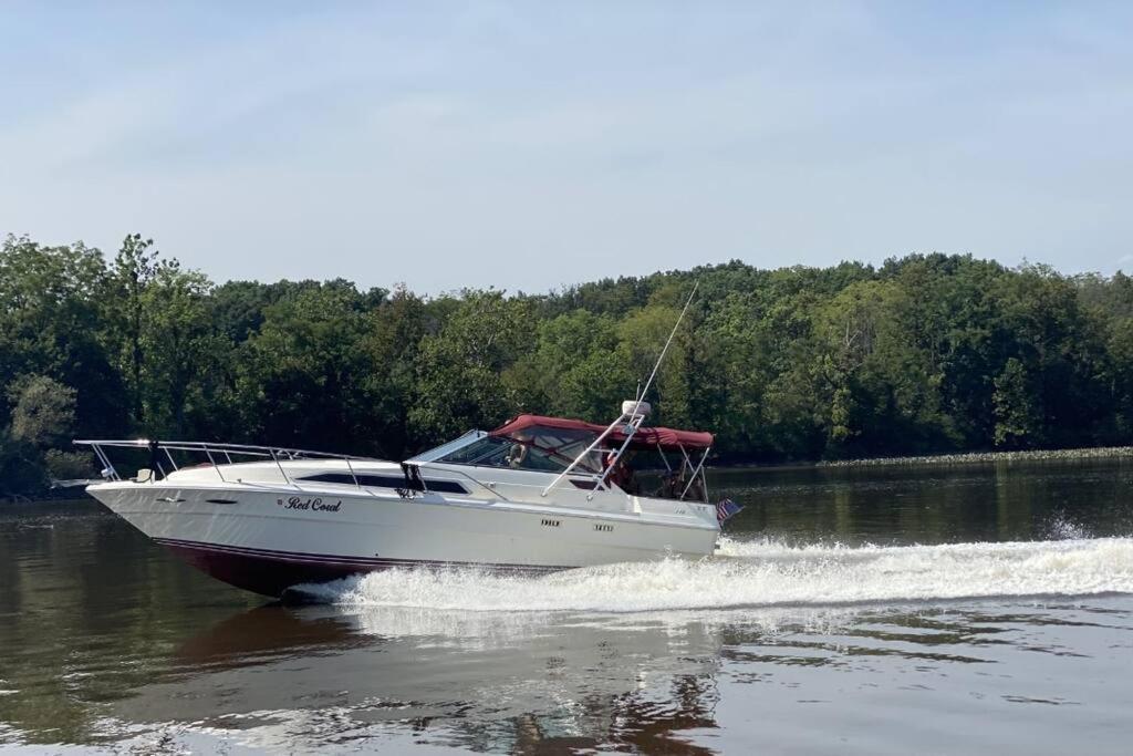 Private Yacht On Catskill Creek Extérieur photo