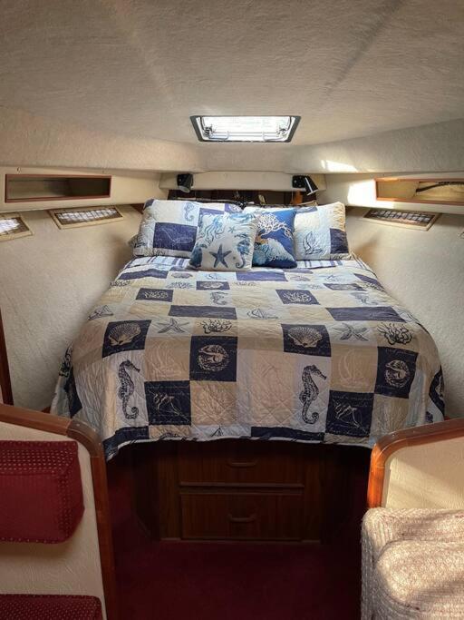 Private Yacht On Catskill Creek Extérieur photo