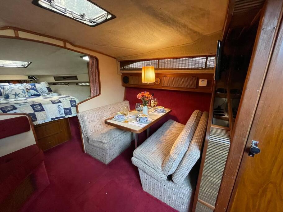 Private Yacht On Catskill Creek Extérieur photo