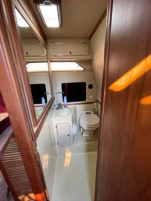 Private Yacht On Catskill Creek Extérieur photo